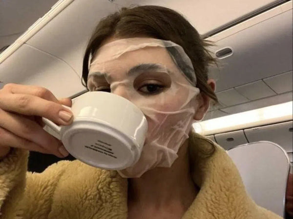 Como cuidar da sua pele durante viagens de avião